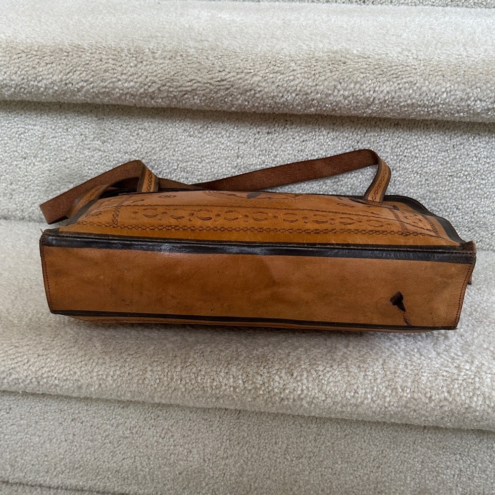 Astro Vintage Leather Shoulder / Hand Bag - Picture 10 of 17